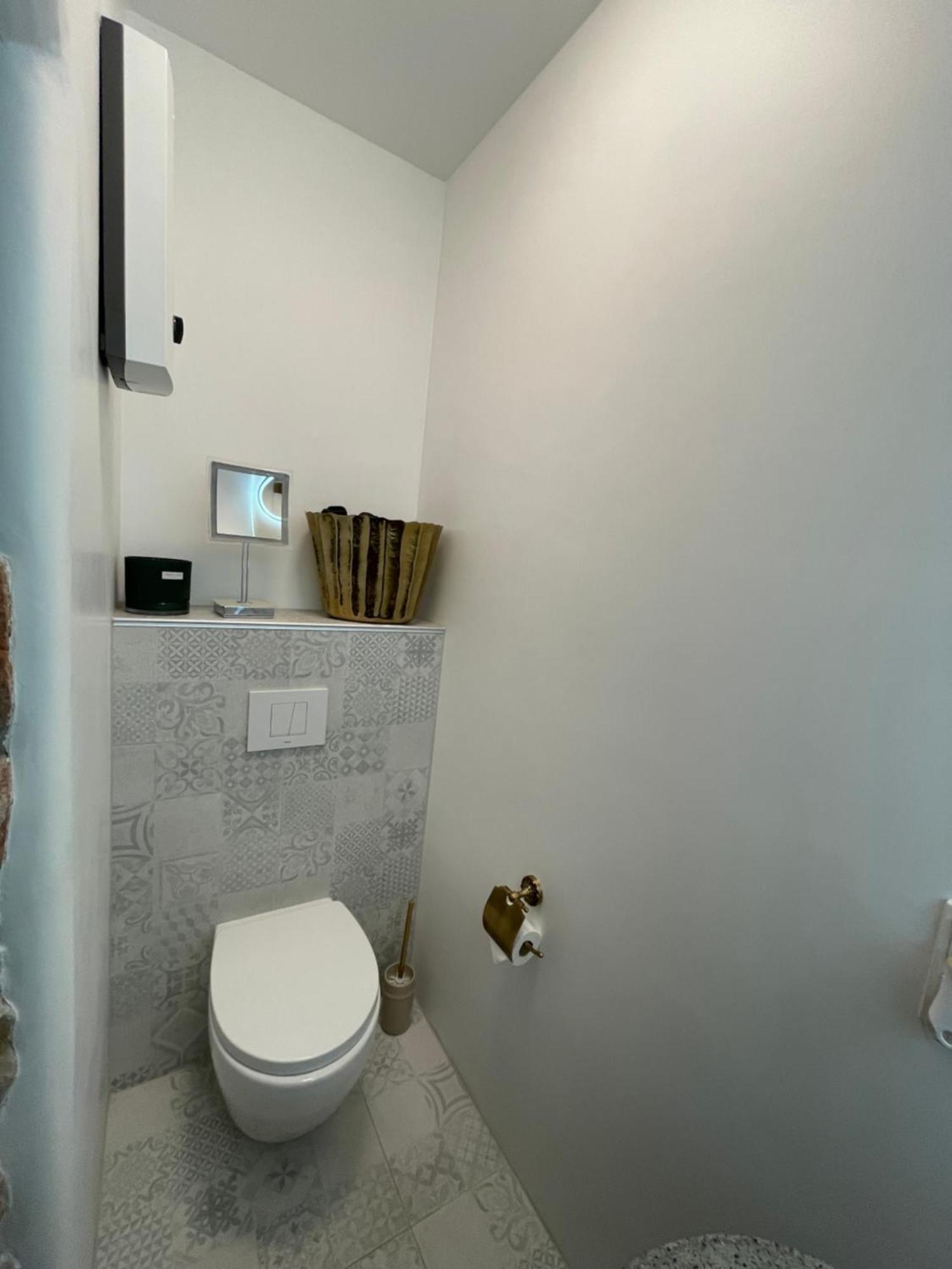 Luxurioese Ferienwohnung Mit Wellness Oase Саарбург Экстерьер фото