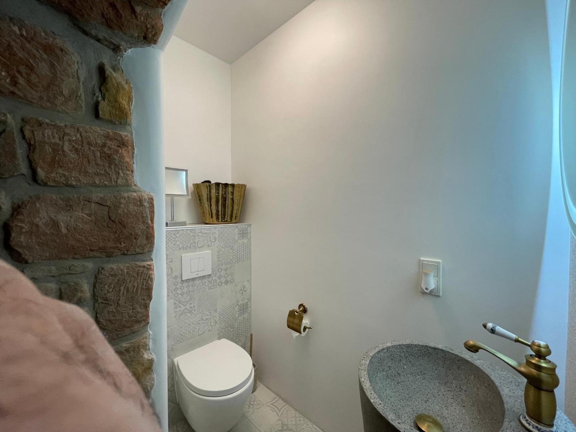 Luxurioese Ferienwohnung Mit Wellness Oase Саарбург Экстерьер фото