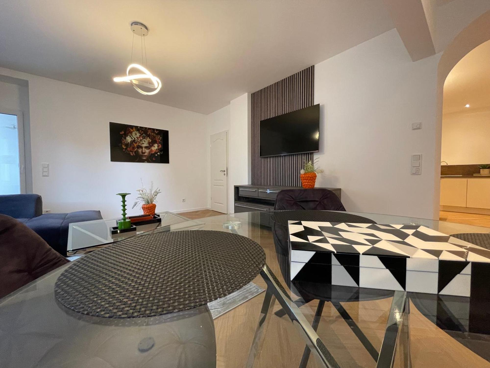 Luxurioese Ferienwohnung Mit Wellness Oase Саарбург Экстерьер фото