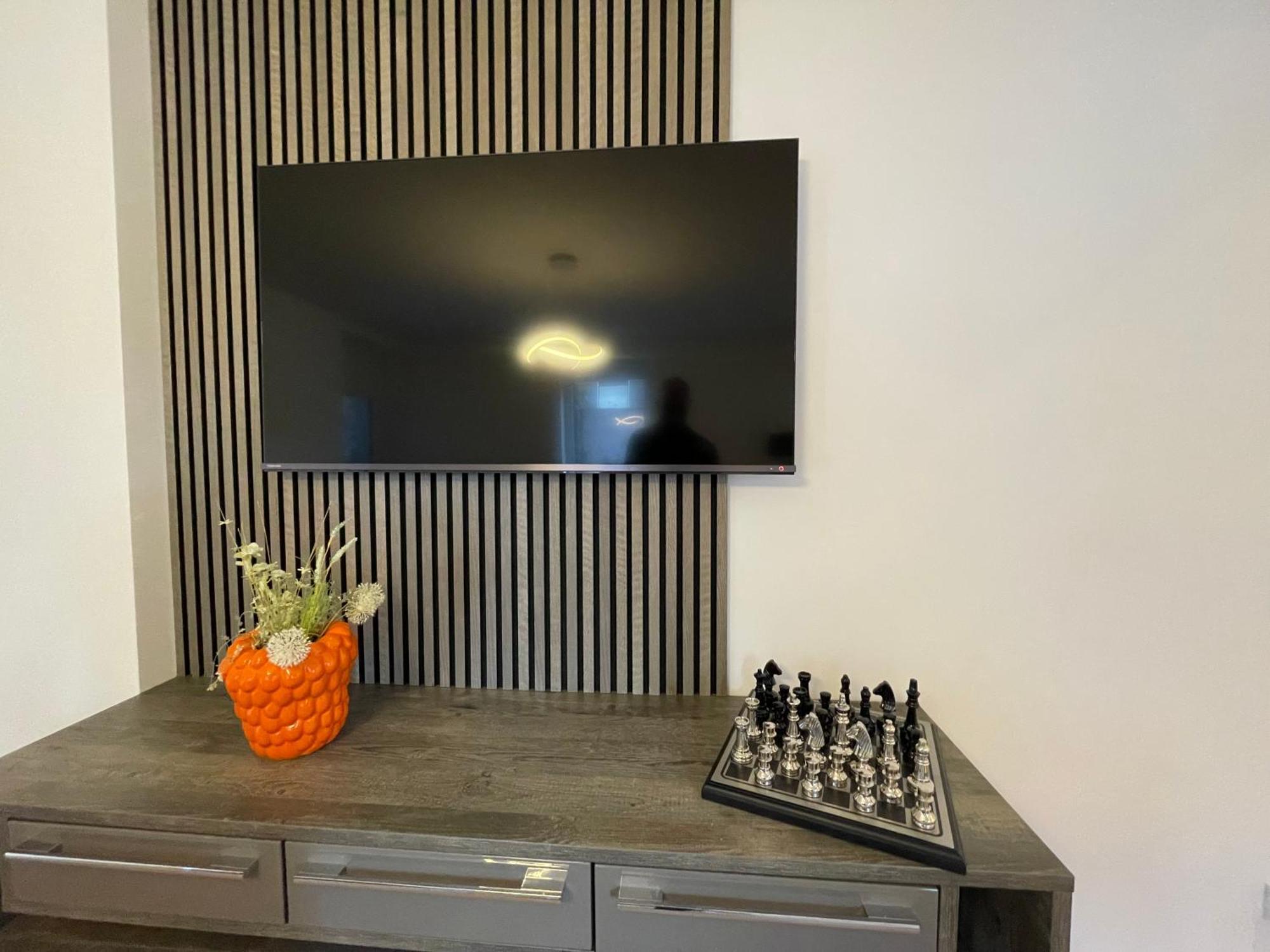 Luxurioese Ferienwohnung Mit Wellness Oase Саарбург Экстерьер фото
